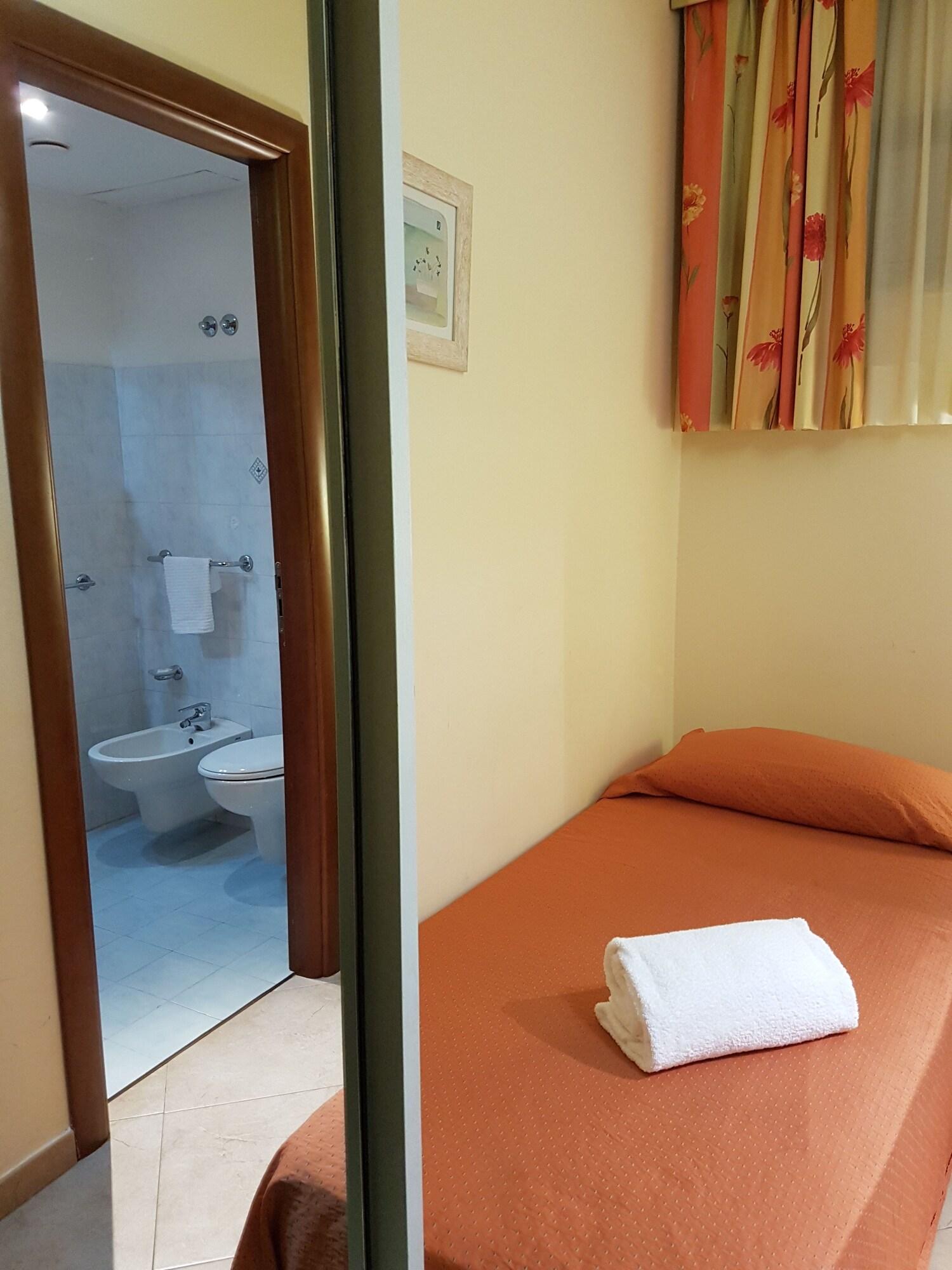 Hotel Orizzonte Letojanni Buitenkant foto