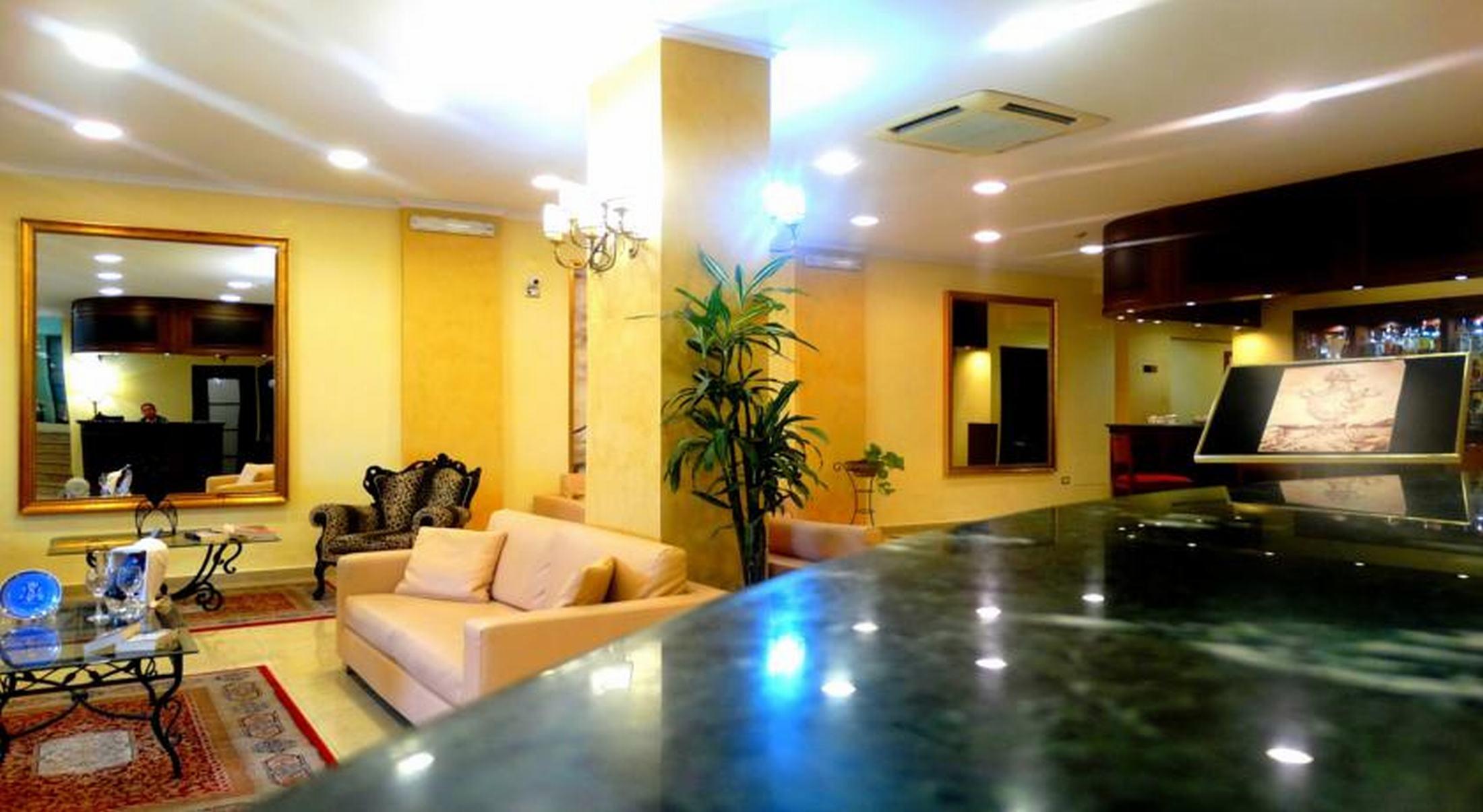 Hotel Orizzonte Letojanni Buitenkant foto