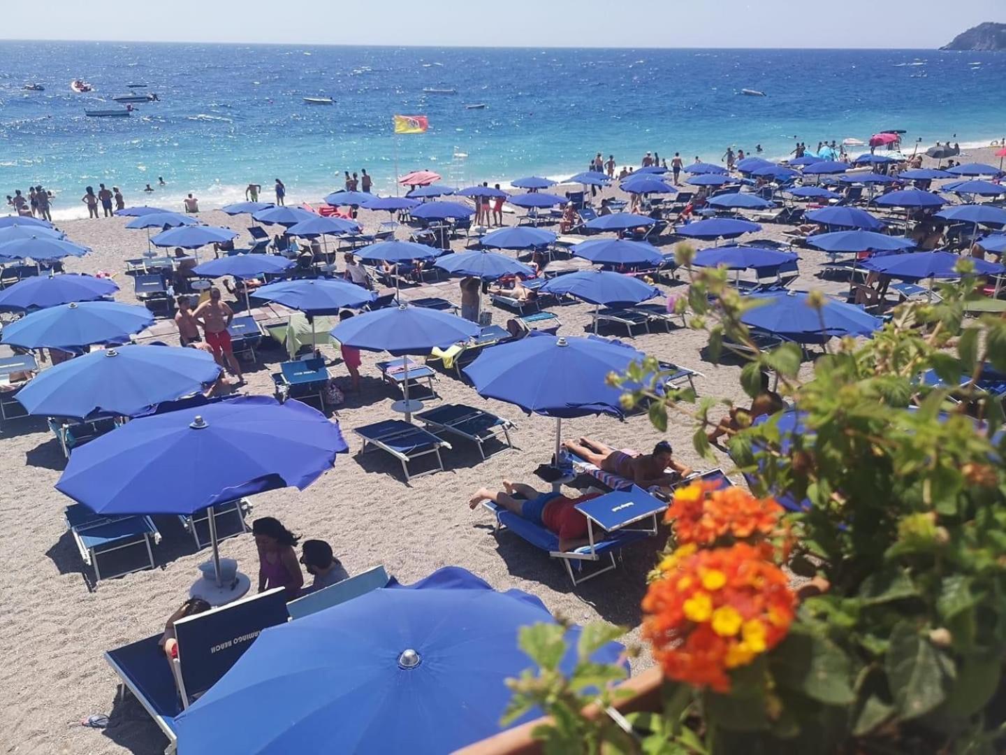 Hotel Orizzonte Letojanni Buitenkant foto